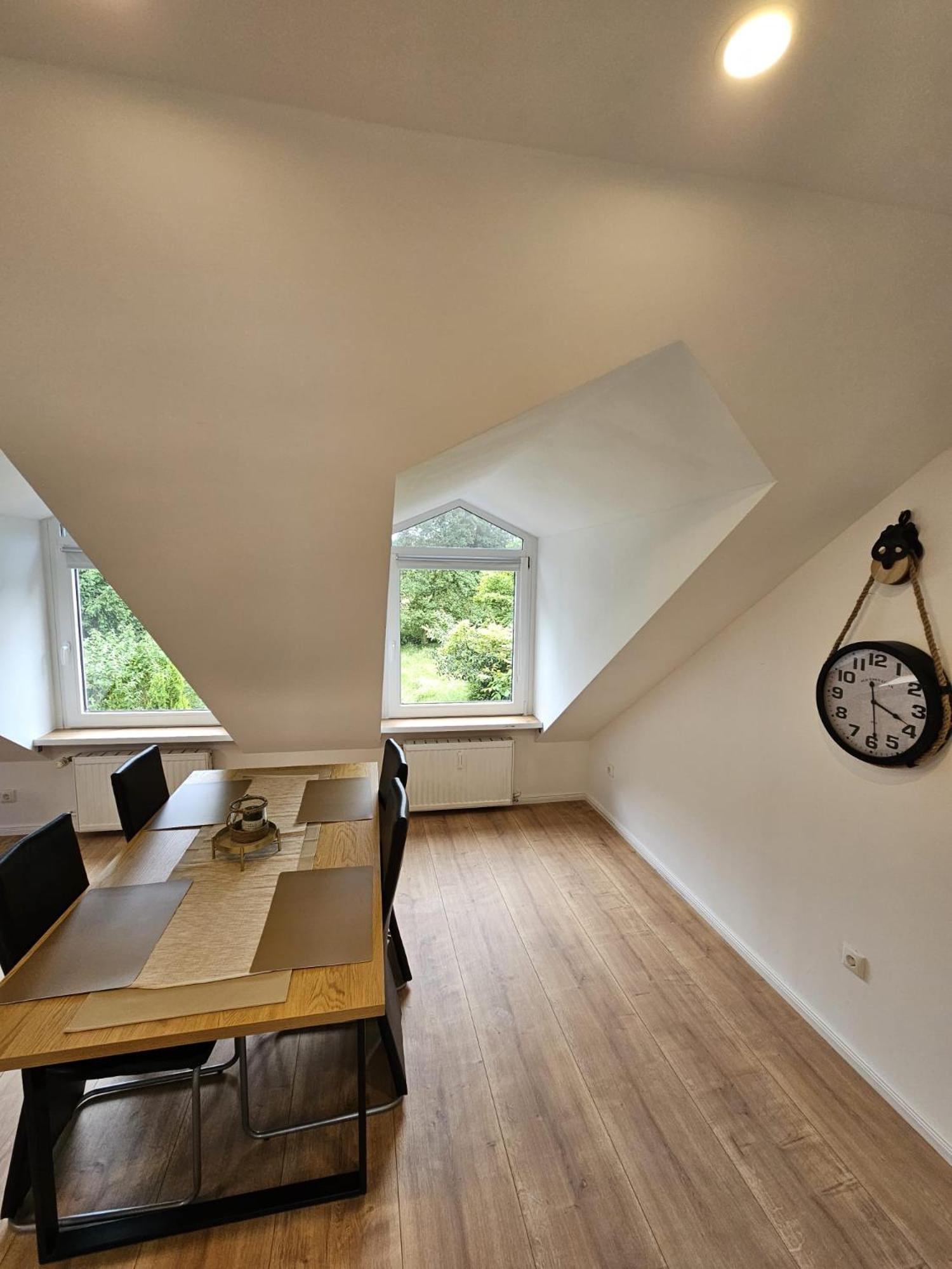 Tautraum Suite Mit Whirlpool Und Gruenem Ausblick Wilhelmshaven Kültér fotó